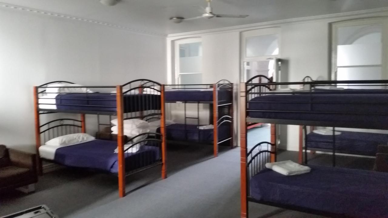 Wallaby Backpackers Hostel Perth - Note - Valid Passport Required To Check In - Zimmer foto
